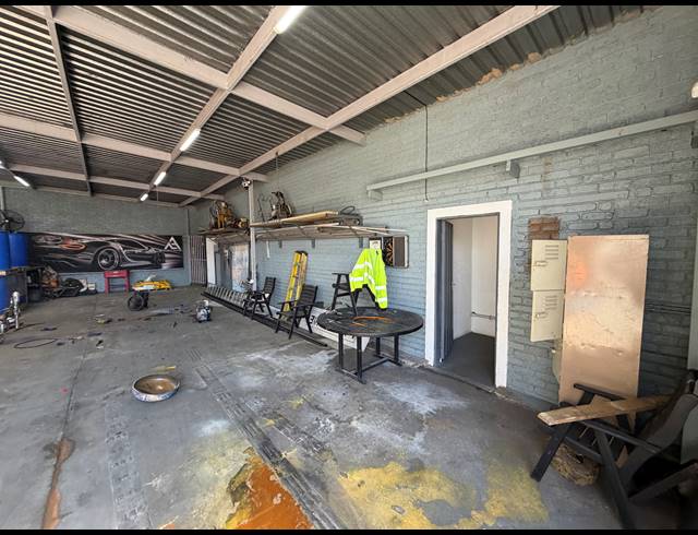 2,477M² INDUSTRIAL YARD FOR SALE IN BRAKPAN CENTRAL